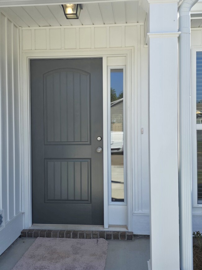 Building Photo - 8047 Bannock Cir