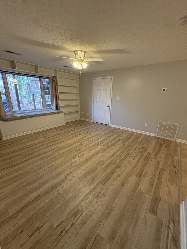 Foto del edificio - 107 Boonsboro Dr