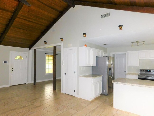 Foto del edificio - 300 Shadow Ridge Drive