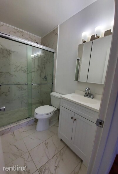 Building Photo - 2 br, 2 bath  - 8657 SW 5th St