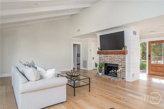 Building Photo - 10 Howley Ln