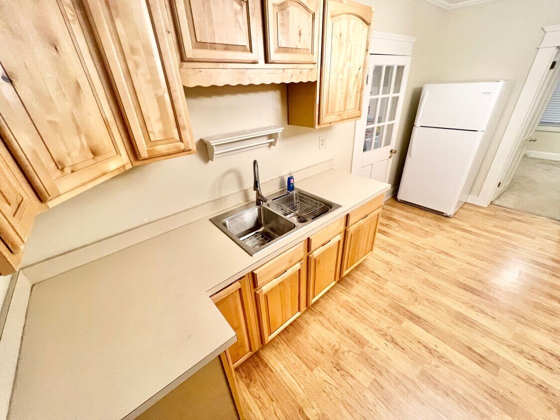 Primary Photo - **2 Bed 2 FULL bath RANCH w/ Front porch &...
