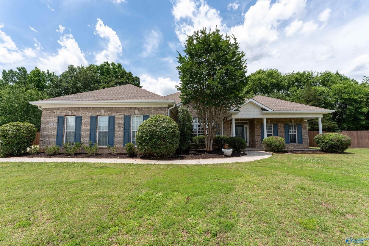 Primary Photo - 112 Blanca Dr
