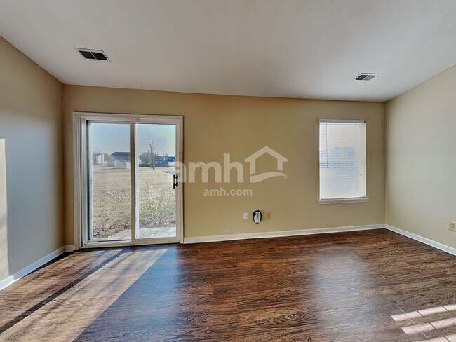 Foto del edificio - 6501 Rushing River