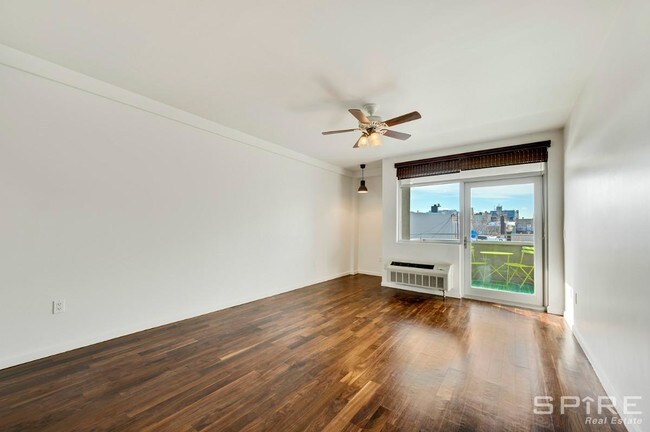 Building Photo - 154 Skillman Ave
