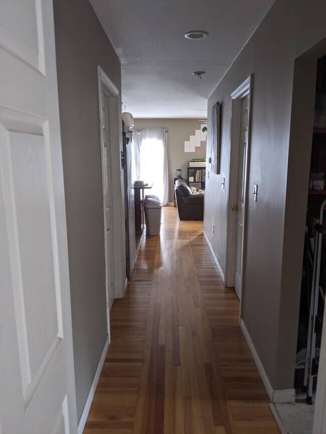 Hallway towards bedroom area - 1813 Oliver Ave