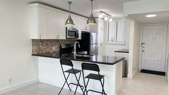 Foto del edificio - 4381 Trevi Ct