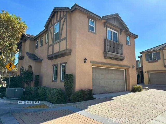 Foto del edificio - 650 Huron Pl