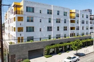 Building Photo - 3411 Crenshaw Blvd