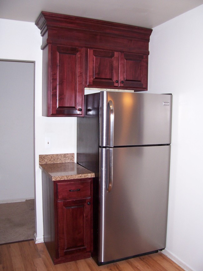 Building Photo - 2100 Cedar Run Dr