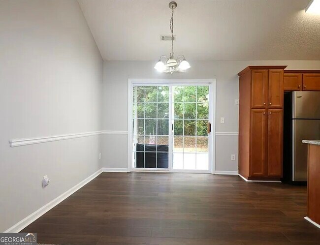 Foto del edificio - 25 Grier Ln