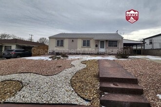 Building Photo - 2260 E 91st Ave