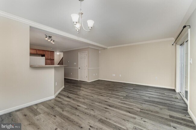 Building Photo - 7881 Manada Ct