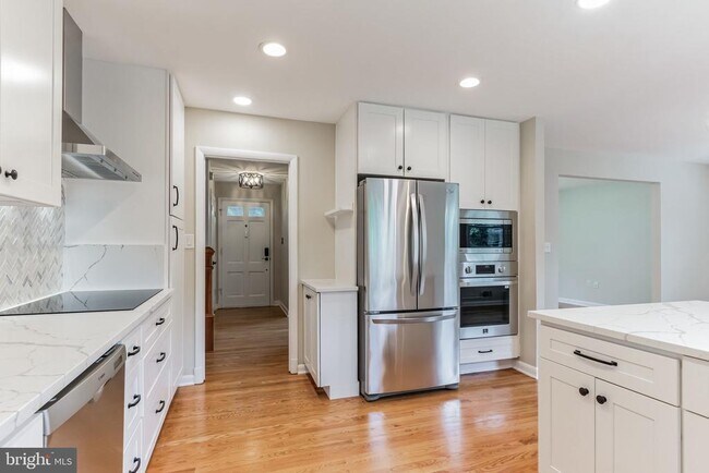 Foto del edificio - 9902 Holmhurst Rd