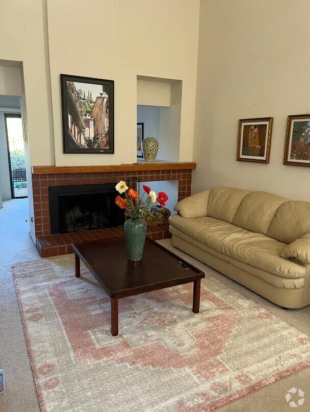 Building Photo - 1206 Mission Verde Dr