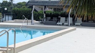 Building Photo - 491 Ives Dairy Rd