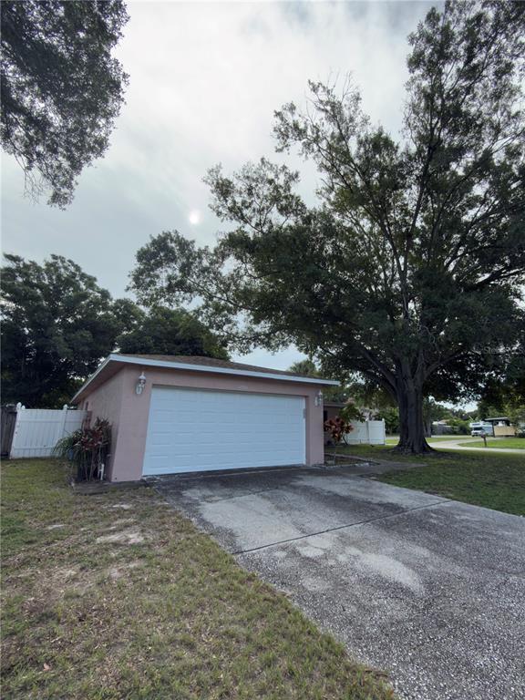 Foto del edificio - 11001 Longhill Dr