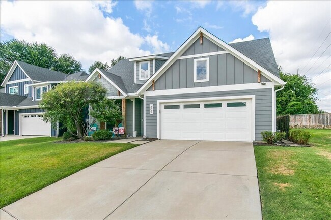 Foto del edificio - 809 Meadowbend Loop S