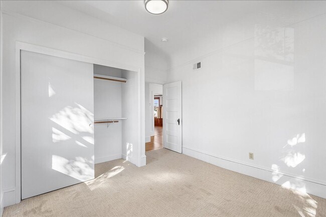 Foto del edificio - PARK AVE 1143-1149