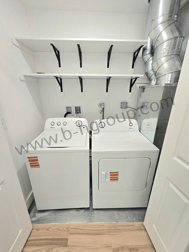 Foto del edificio - 715 57th St