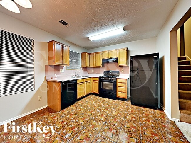 Foto del edificio - 1998 Glenwood Downs Dr