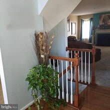 Building Photo - 1037 Suffolk Dr