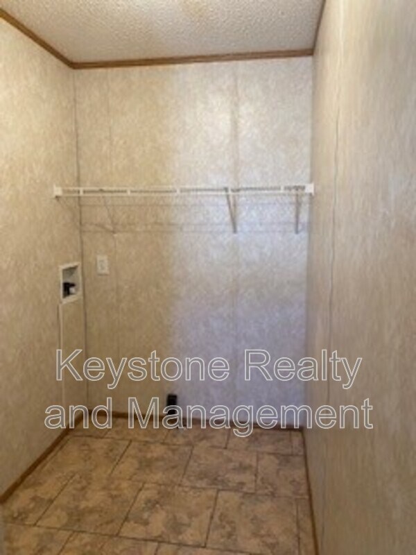 Foto del edificio - 703 Trevor Ln