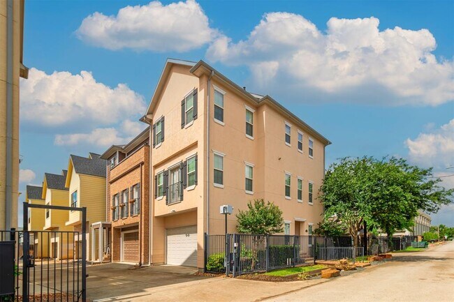 Foto del edificio - 4111 Allen St