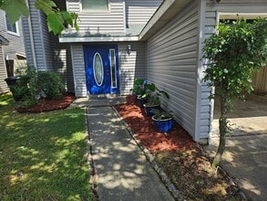 Building Photo - 5389 Chatham Lake Dr