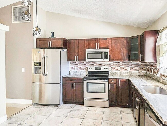 Foto del edificio - Port St. Lucie Home for rent