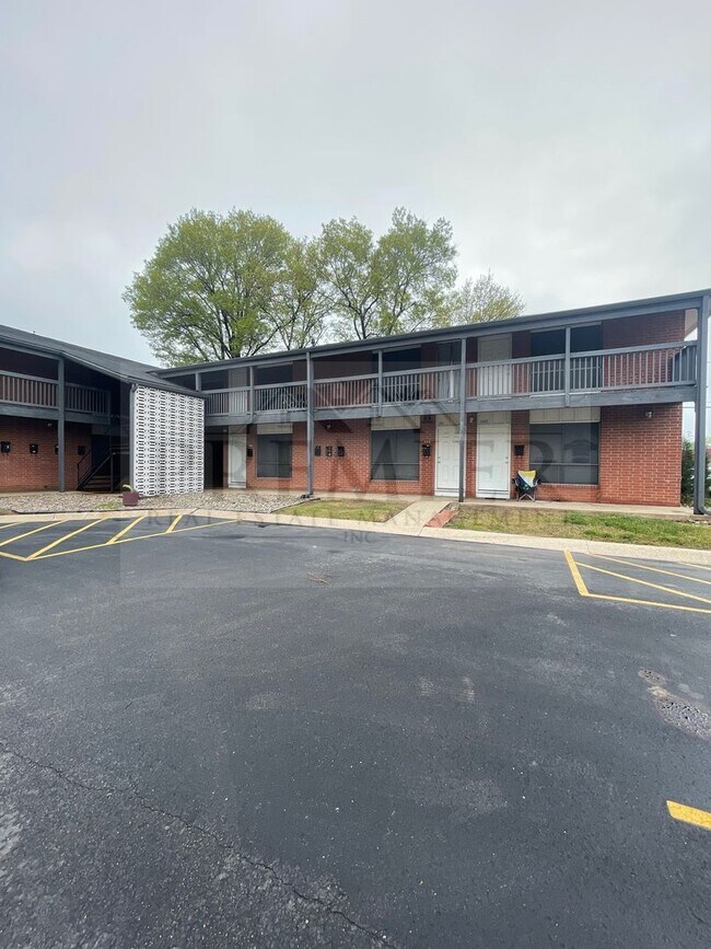 Building Photo - 6023 Barton Ave