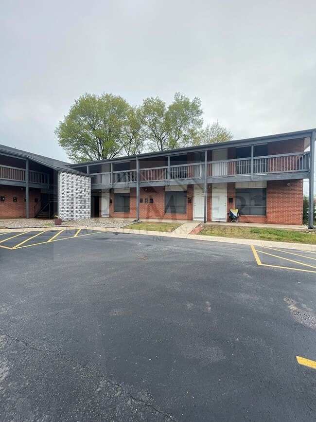 Building Photo - 6023 Barton Ave