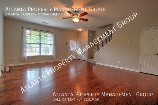 Foto del edificio - 2764 Deerwood Lane