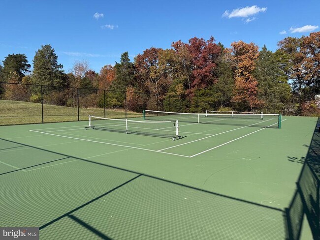 Foto del edificio - 1542 Kinnaird Terrace NE