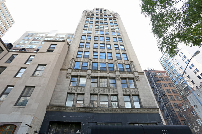 Foto del edificio - 2-4 W 29th St