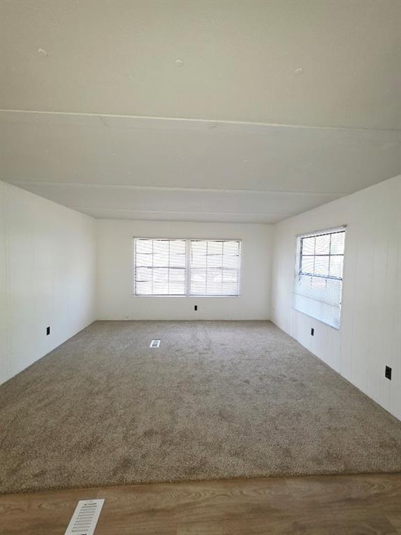 Building Photo - 610 High Mesa Dr