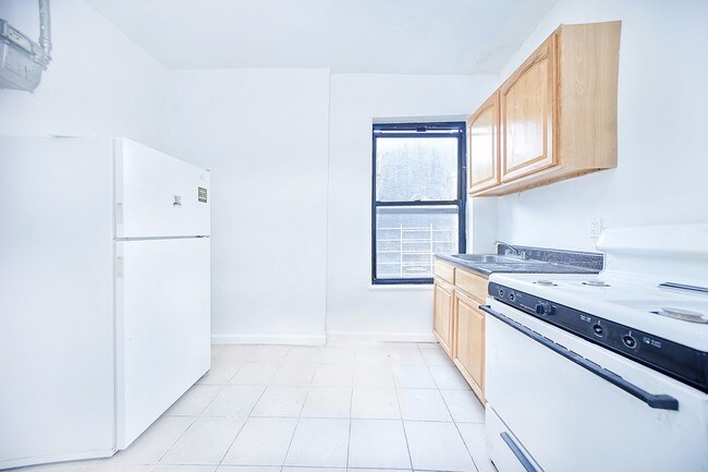Building Photo - 1467 Amsterdam Ave