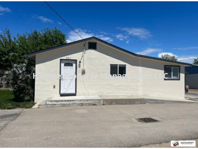 Foto del edificio - 221 E 37th St