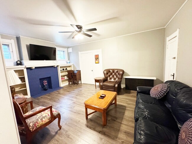 Photo - 6941 Thomas Blvd Apartment