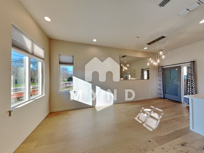 Building Photo - 1313 Fort Branch Blvd Unit B
