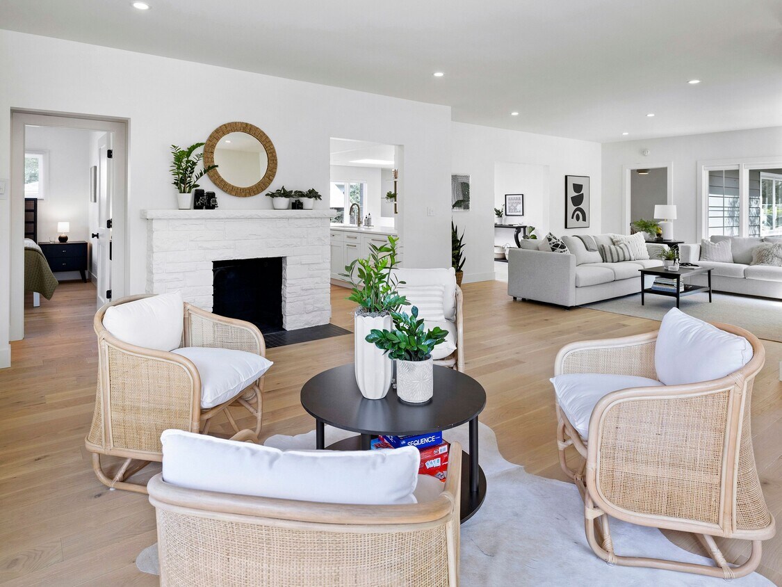 Foto principal - 3810 W 46th St