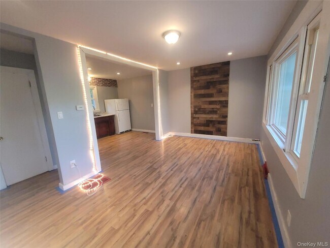 Building Photo - 2250 NY-302