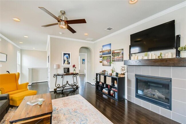 Building Photo - 11913 Terraza Cir