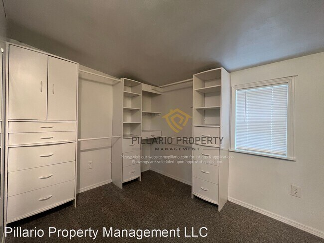 Foto del edificio - 1 br, 1 bath House - 4114 W Michigan St