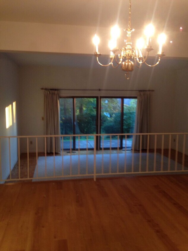 Foto principal - 160 Mead Ave