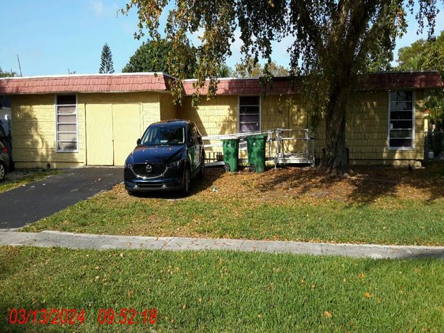 Building Photo - 7805 NW 66th Ter