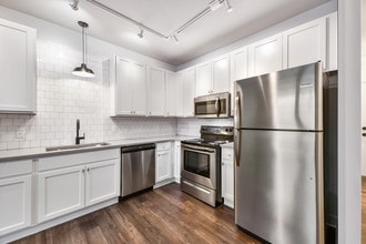 Building Photo - Yardley Apartments