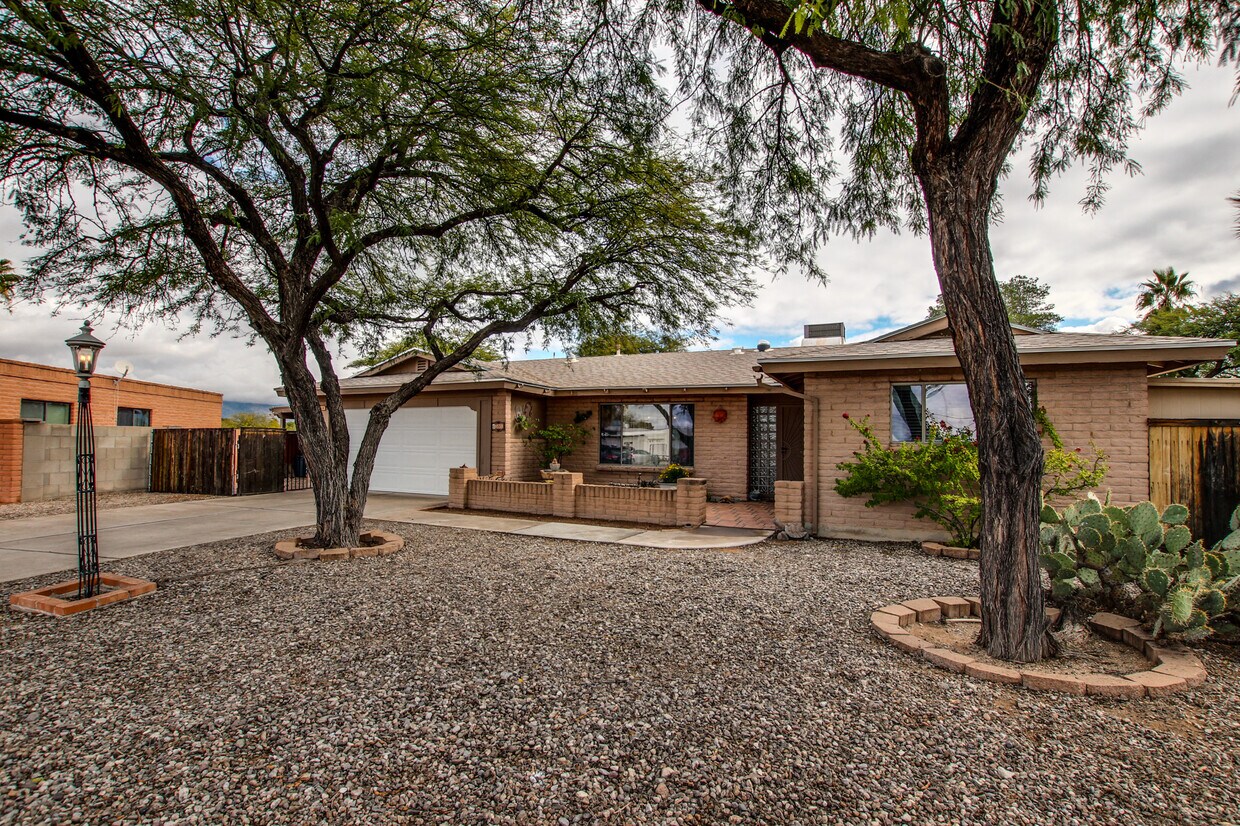 Foto principal - 9530 E Baker St