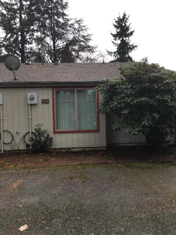 1719 Brawne Ave NW, Olympia, WA 98502 Room for Rent in Olympia, WA