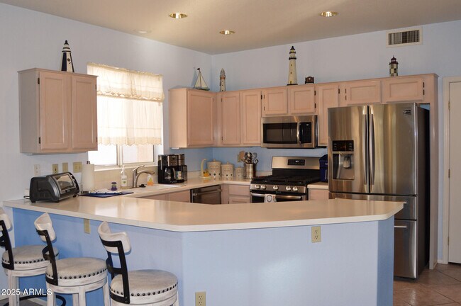 Building Photo - 22212 N Cheyenne Dr